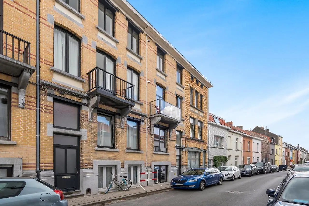 Design Studio Gent Nabij Station, Musea &Centrum Apartment  Ghent